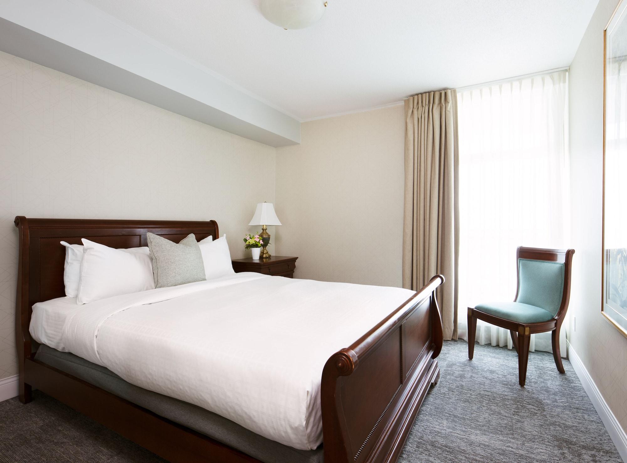 The Waterside Inn Місісаґа Екстер'єр фото
