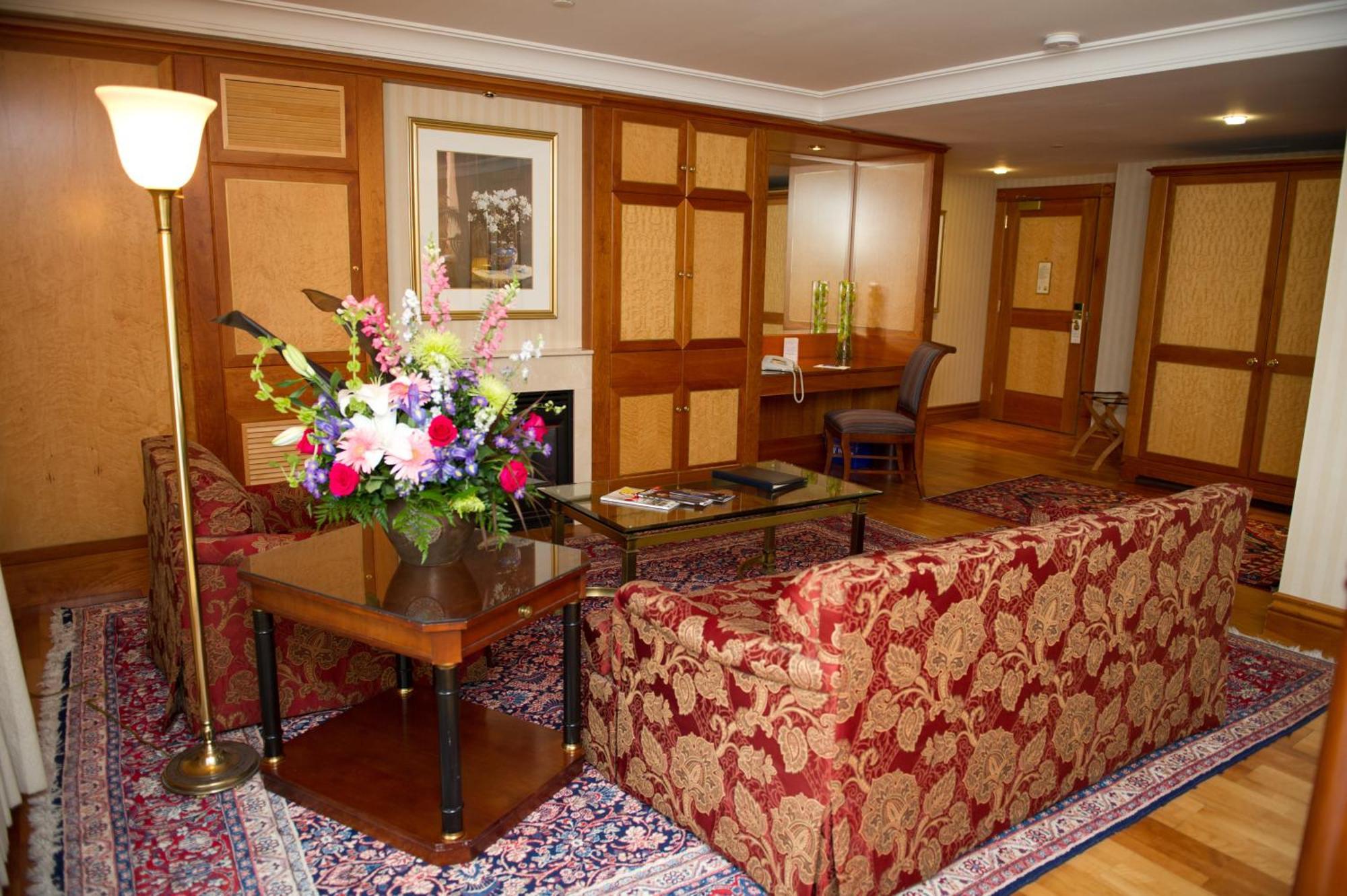 The Waterside Inn Місісаґа Номер фото
