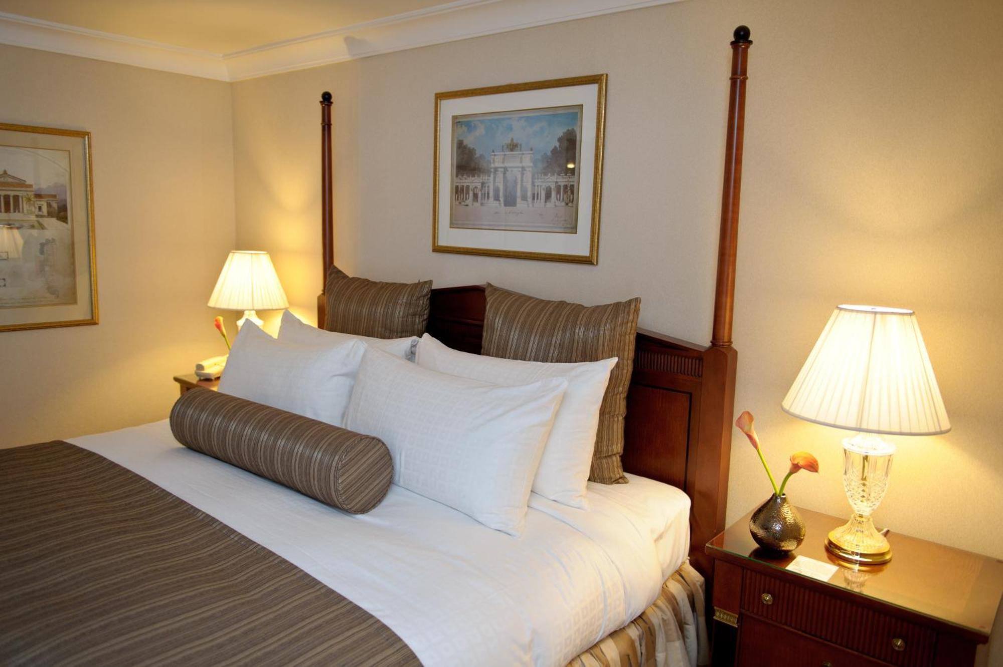 The Waterside Inn Місісаґа Номер фото