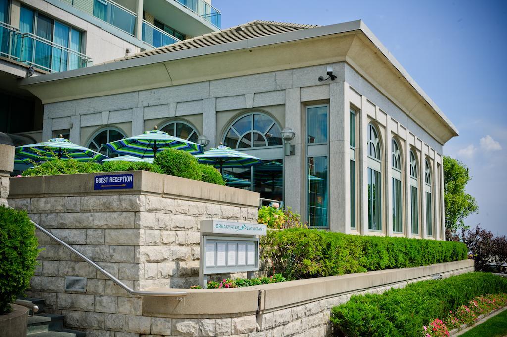 The Waterside Inn Місісаґа Екстер'єр фото