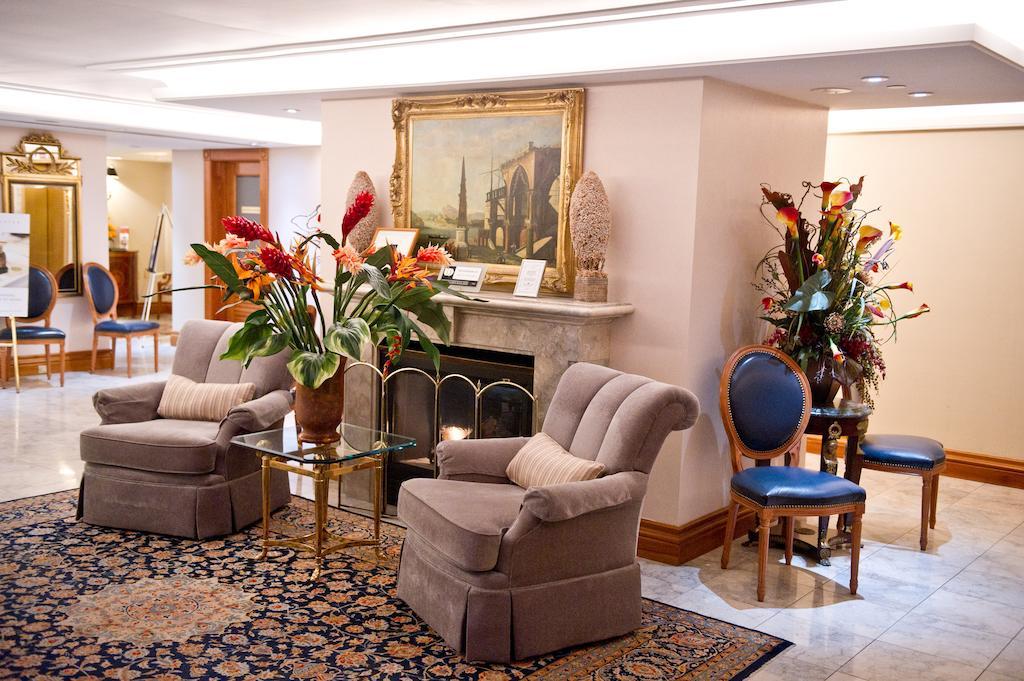 The Waterside Inn Місісаґа Екстер'єр фото